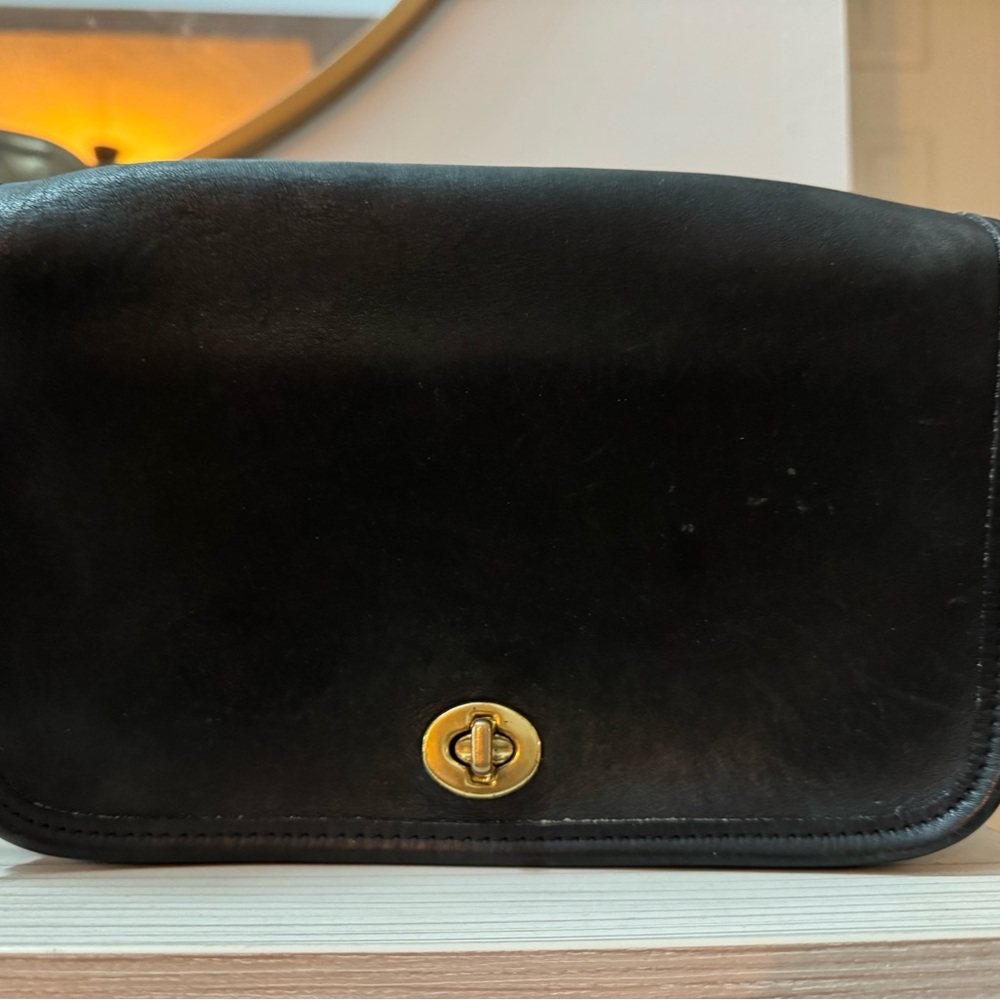 Coach Vintage Dinky Black Crossbody Bag with Gold Hardware - Picture 2 of 11